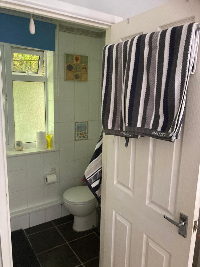 Cove Cott Guest Accommodation Warsash Exterior foto