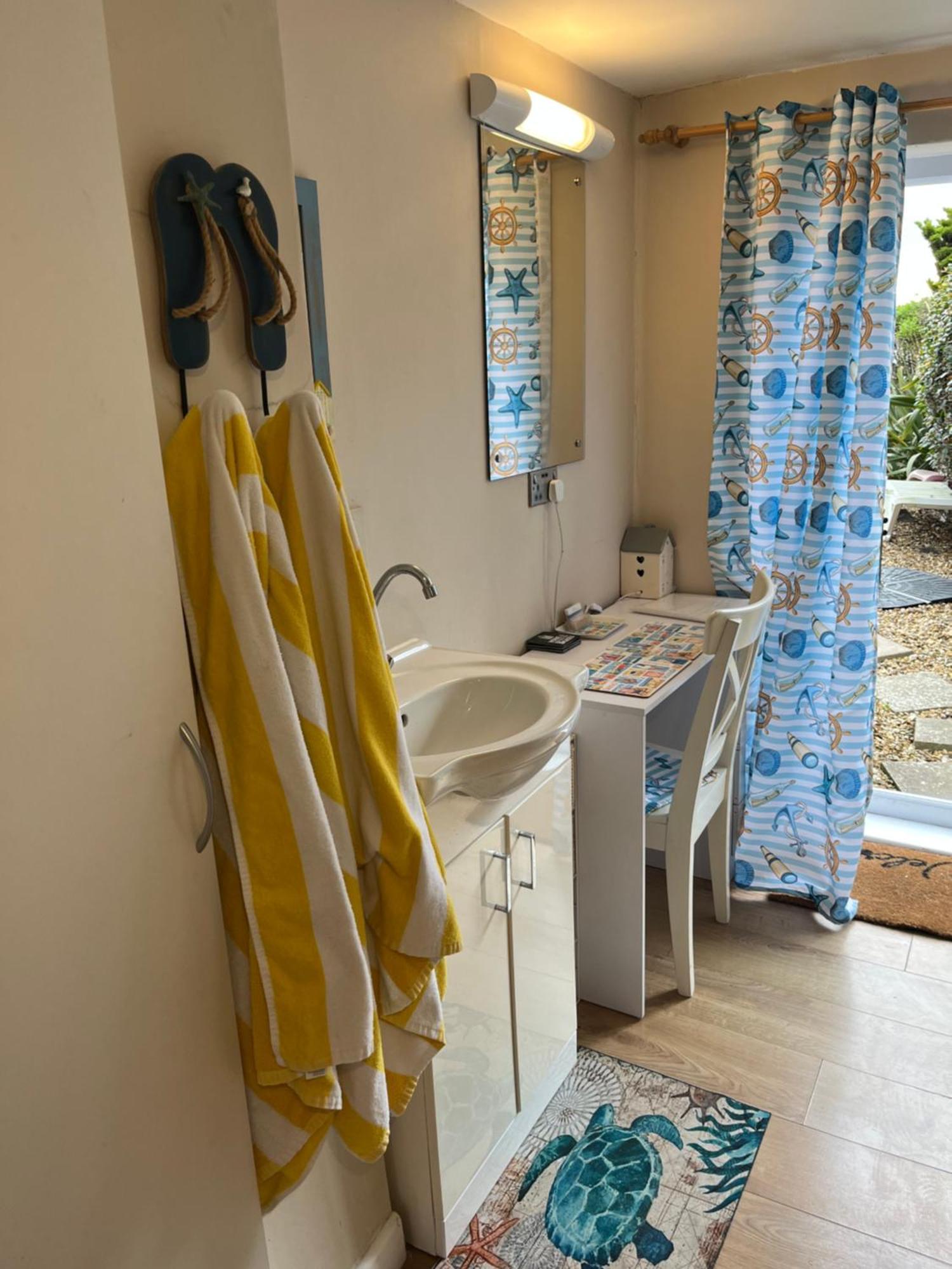 Cove Cott Guest Accommodation Warsash Exterior foto